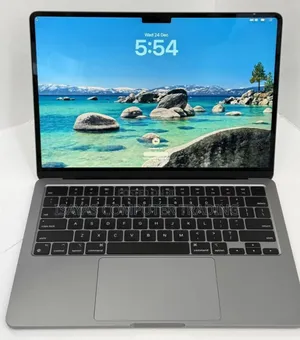 New Laptop Apple MacBook Pro M1 8GB SSD 256GB