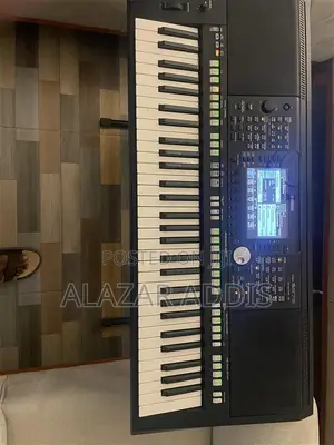 Yamaha PSR 975 Keyboard