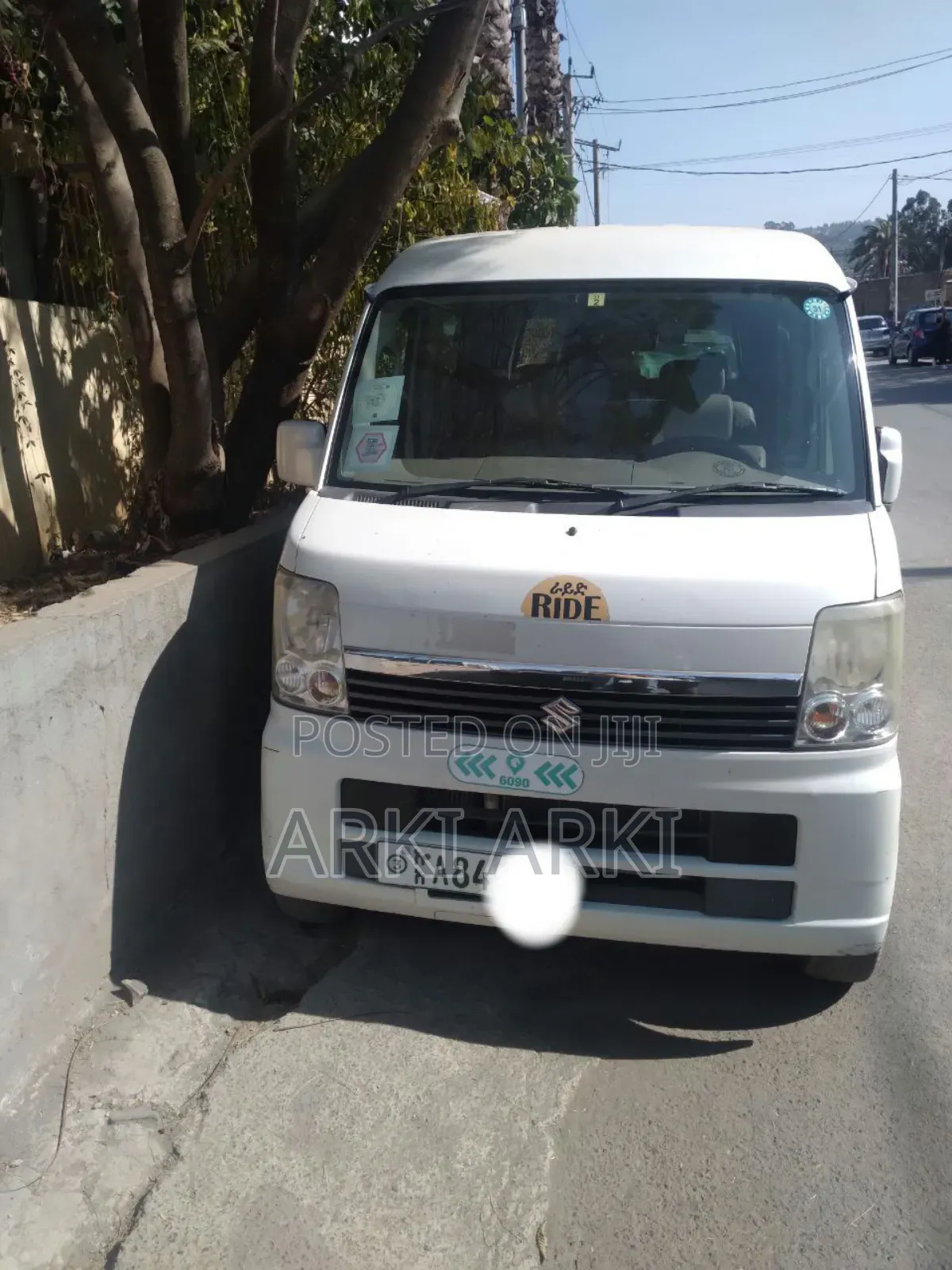 Suzuki Every Wagon 2012 White