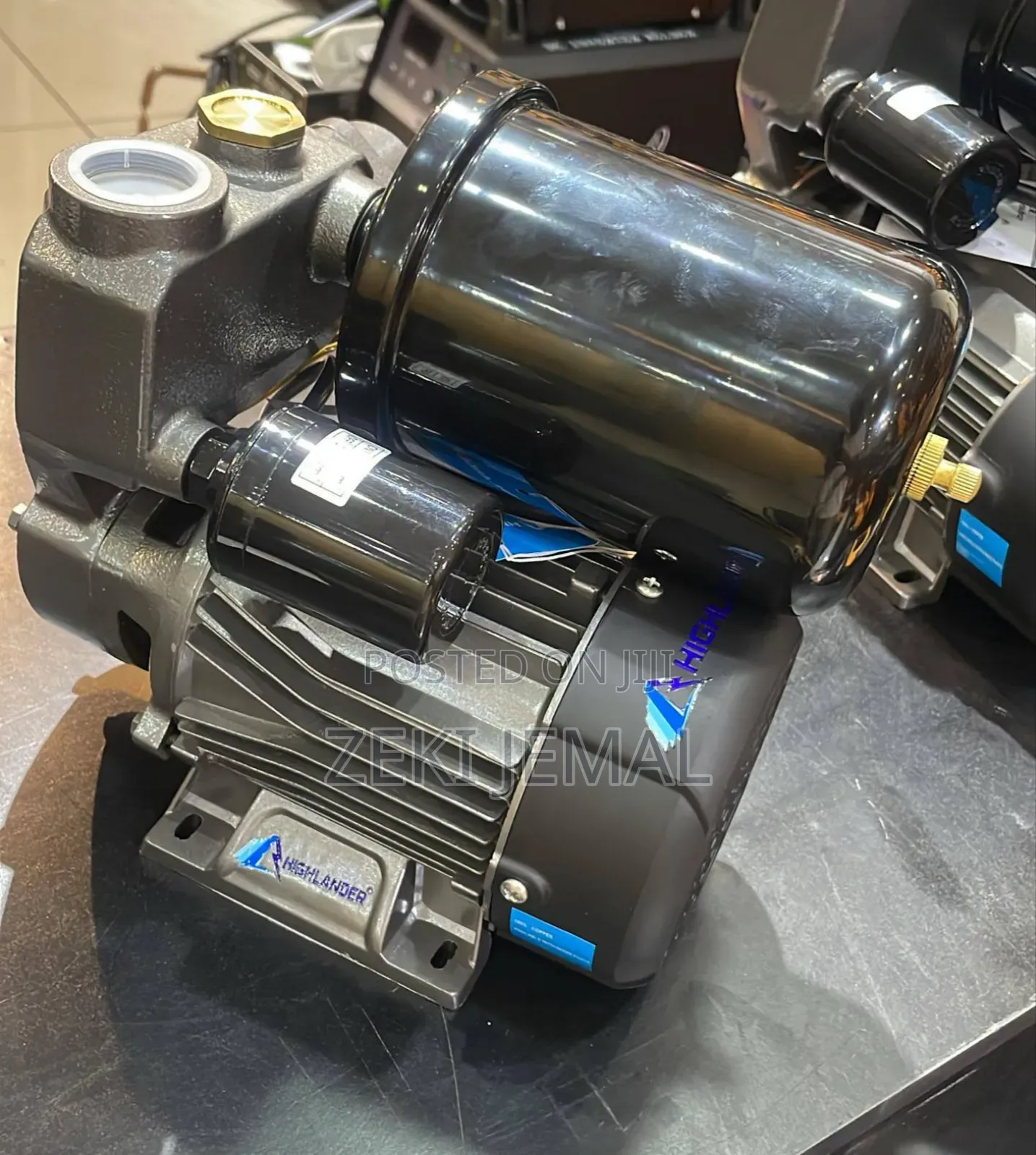1hp 0.5 Hp Booster Pump Italy Technology ሀይላንደር ብራንድ 100% Copper