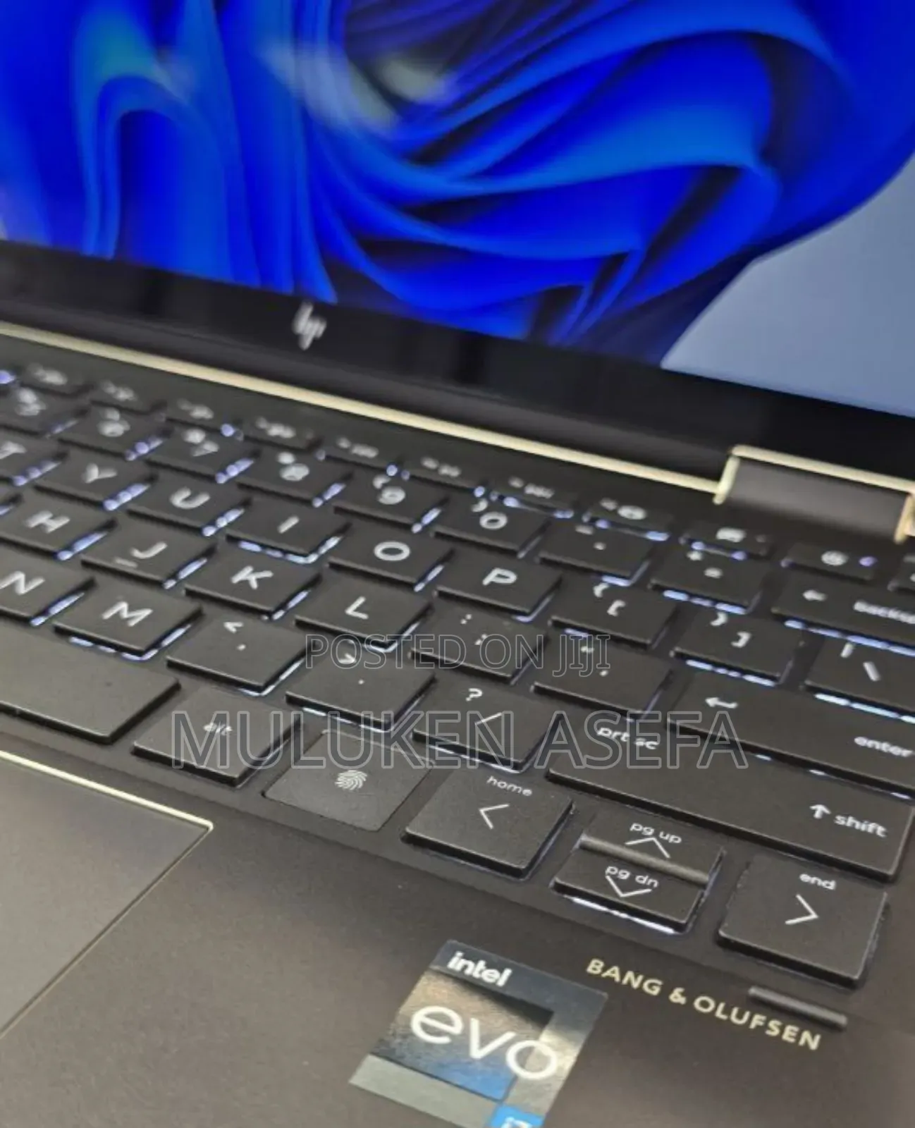 New Laptop HP Spectra 13 16GB Intel Core I7 SSD 1T