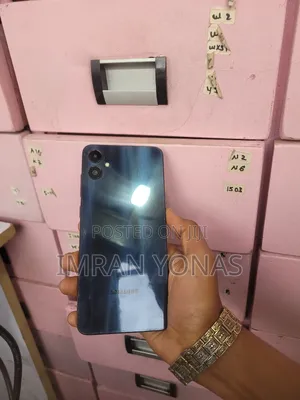 New Samsung Galaxy A05 64 GB Black