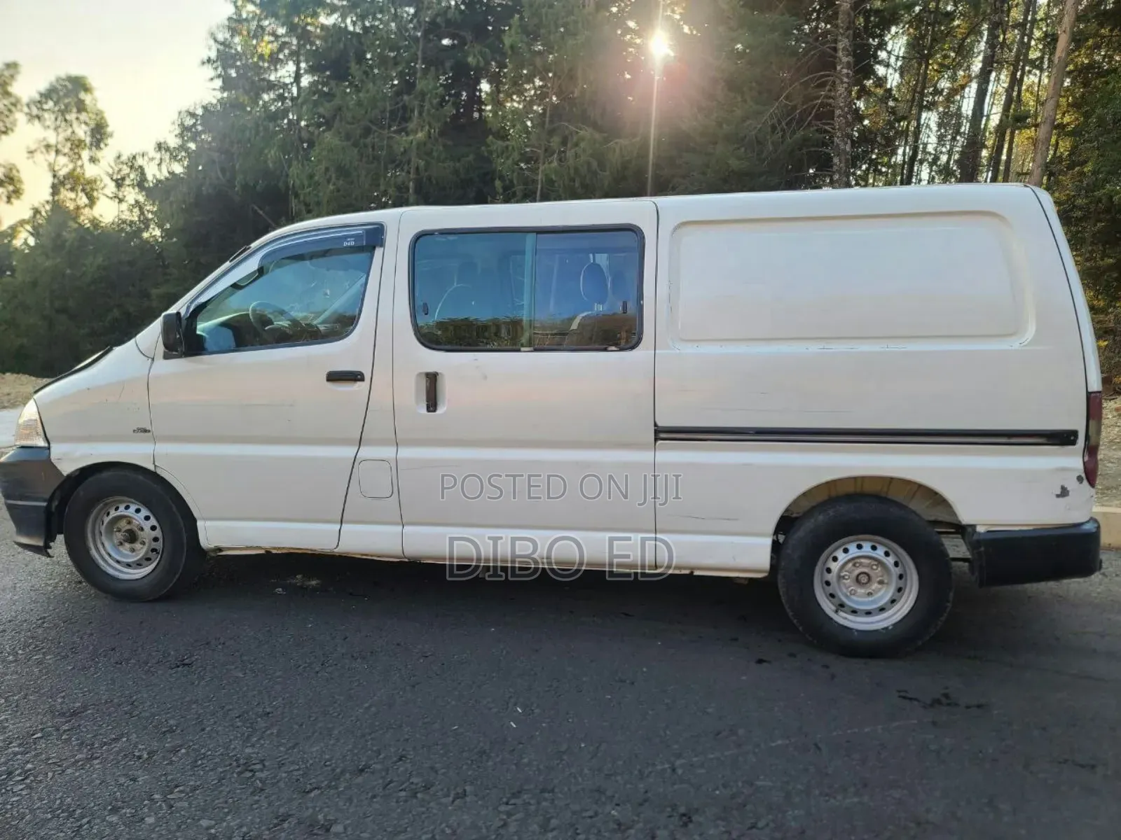 Toyota HiAce 2008 White