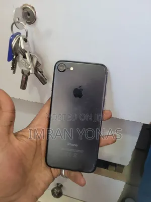 Apple iPhone 7 32 GB Black