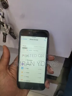 Apple iPhone 7 32 GB Black