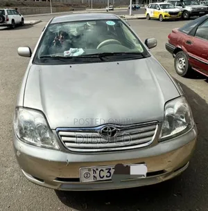Photo - Toyota Corolla 2004 Silver