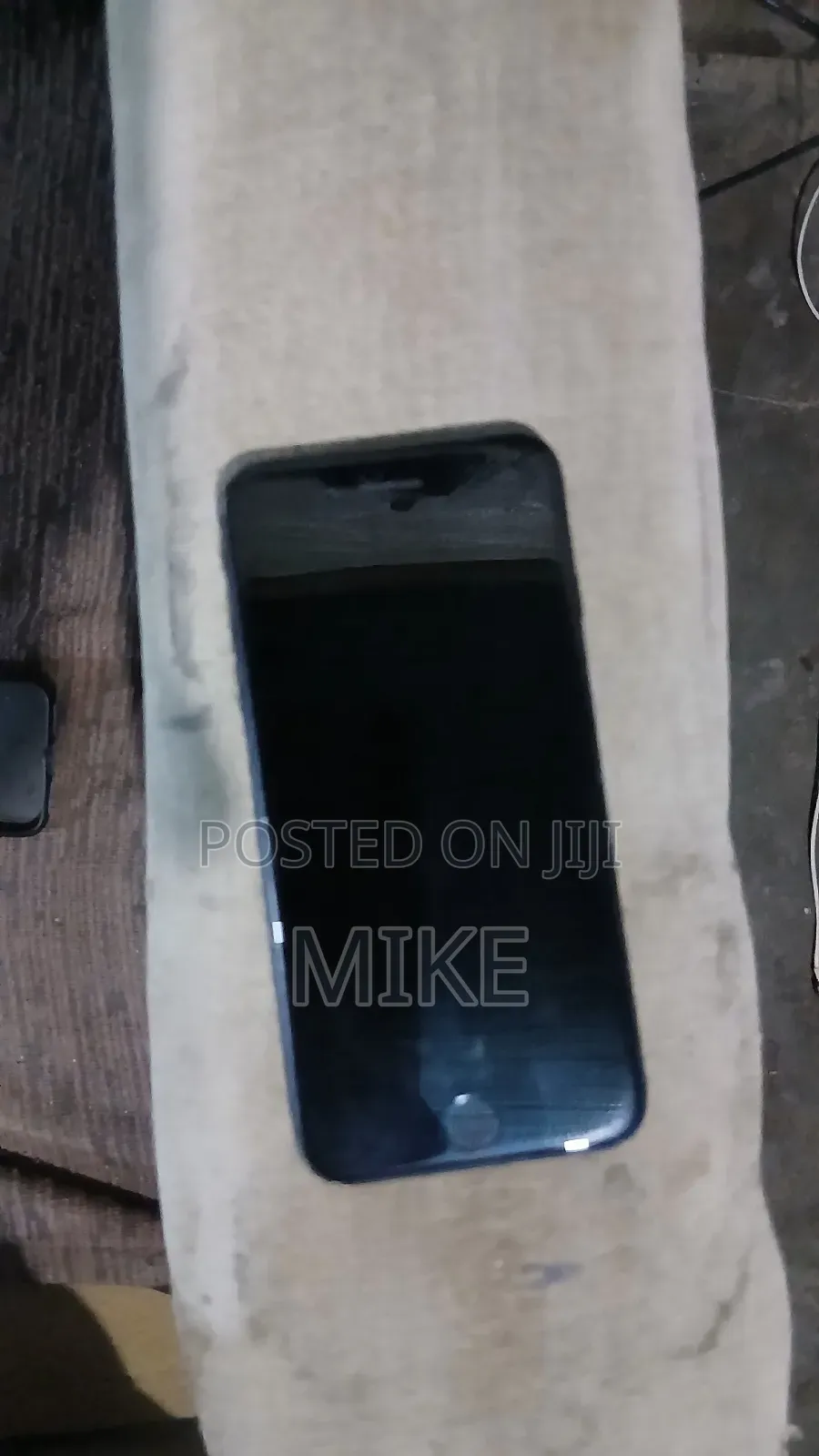 Apple iPhone 7 32 GB Black