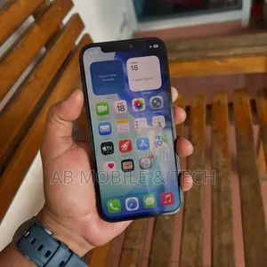 Photo - Apple iPhone 12 Pro 512 GB Blue