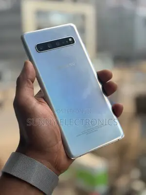 Photo - New Samsung Galaxy S10 5G 512 GB