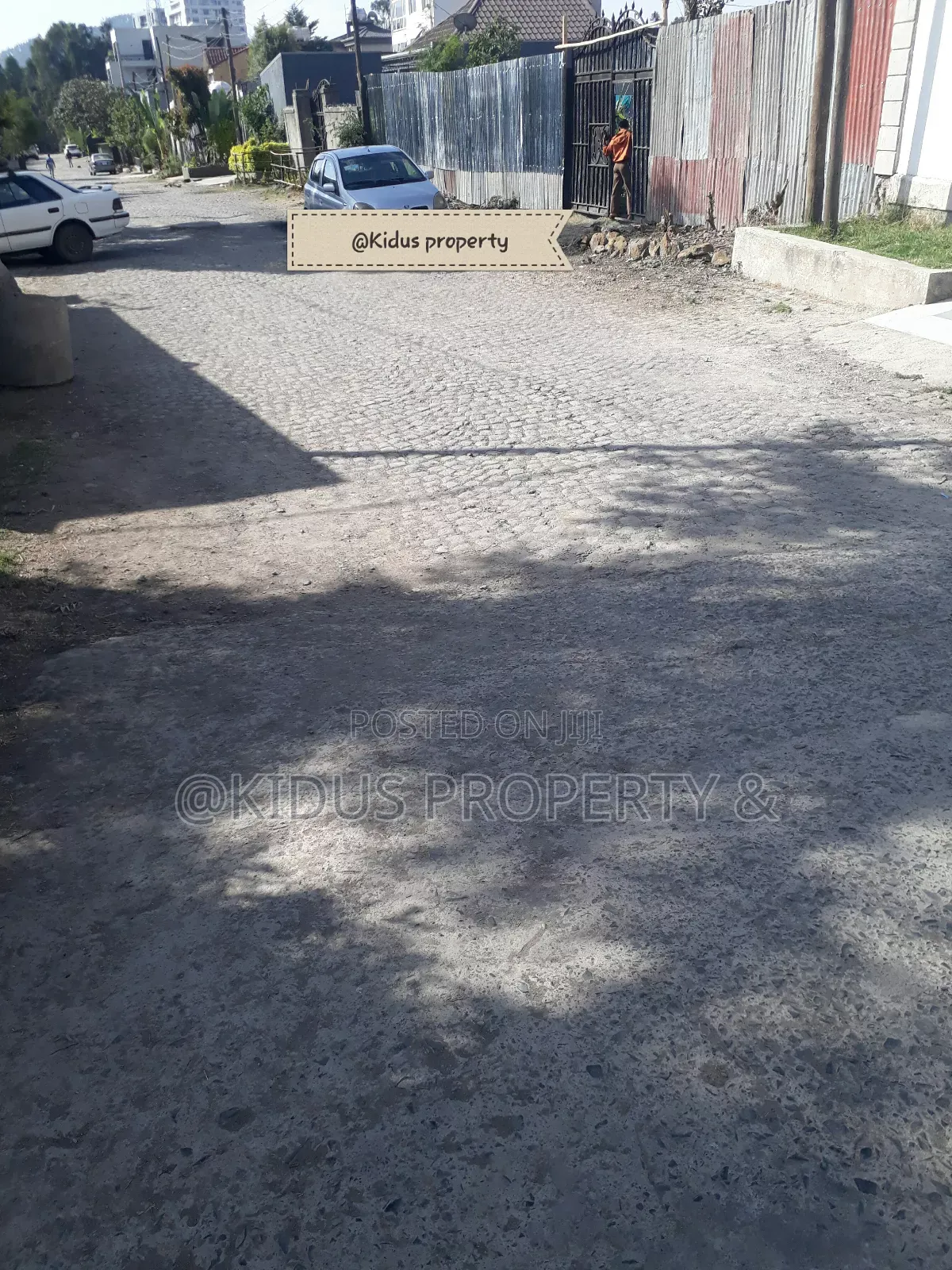 2bdrm Block of Flats in Mekanisa Mekaele, Nifas Silk-Lafto for sale