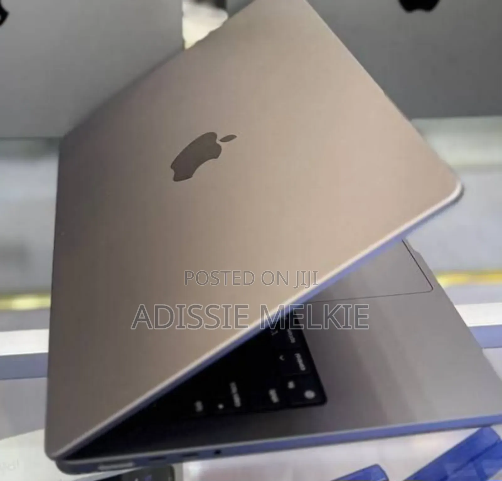 New Laptop Apple MacBook Pro 2021 M1 16GB Apple M1 Pro SSD 512GB