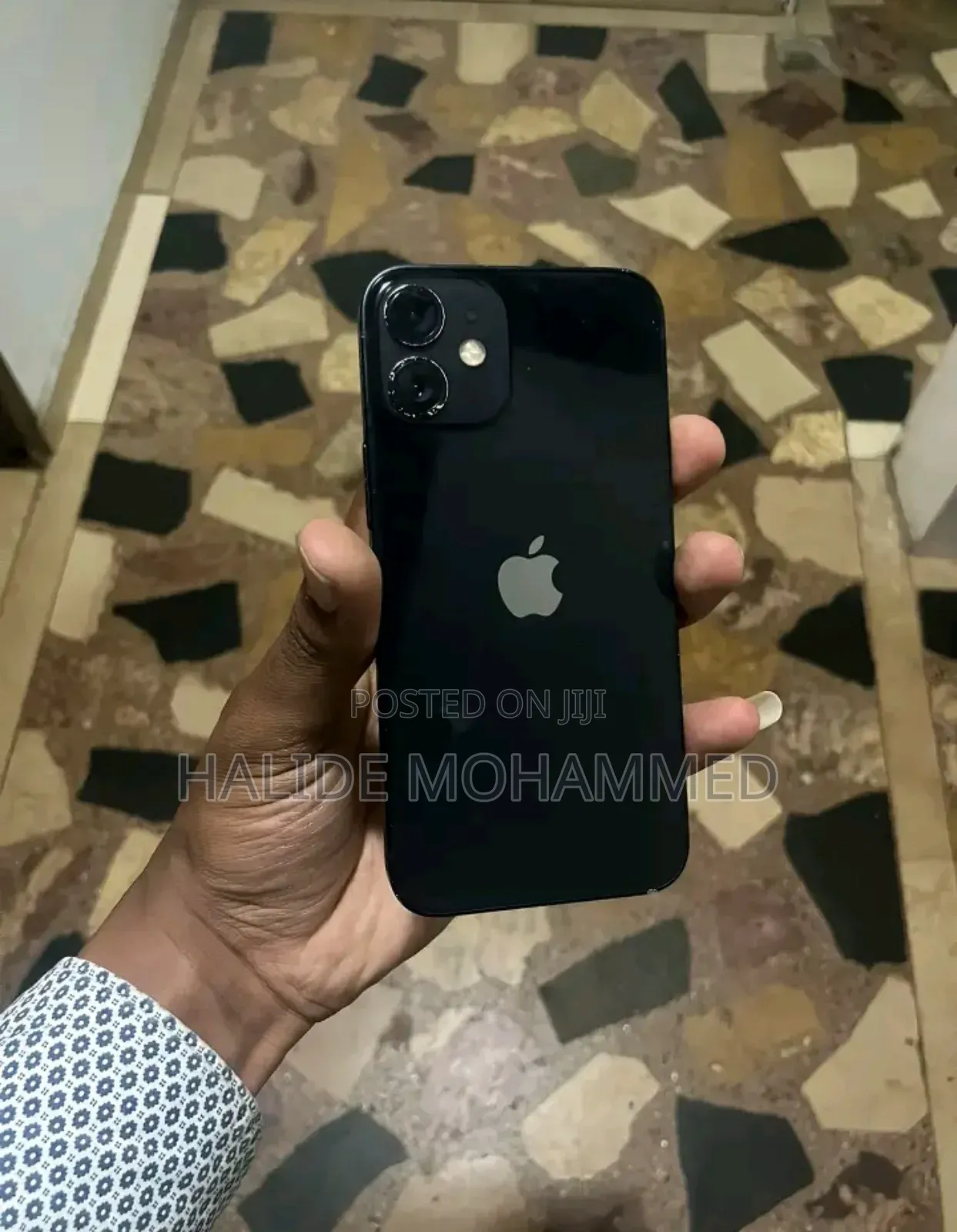 Apple iPhone 12 64 GB Black
