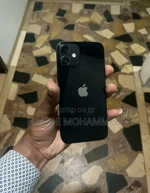 Apple iPhone 12 64 GB Black
