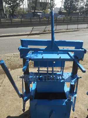 ባለ አንድ ብሎኬት ማሽን