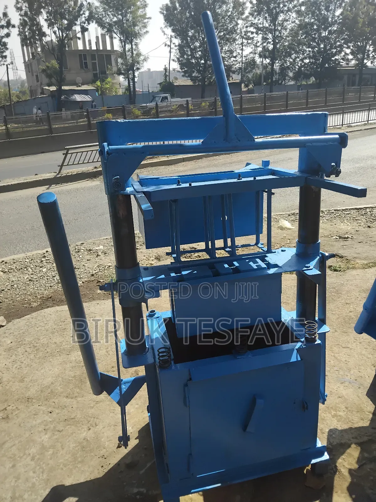 ባለ አንድ ብሎኬት ማሽን