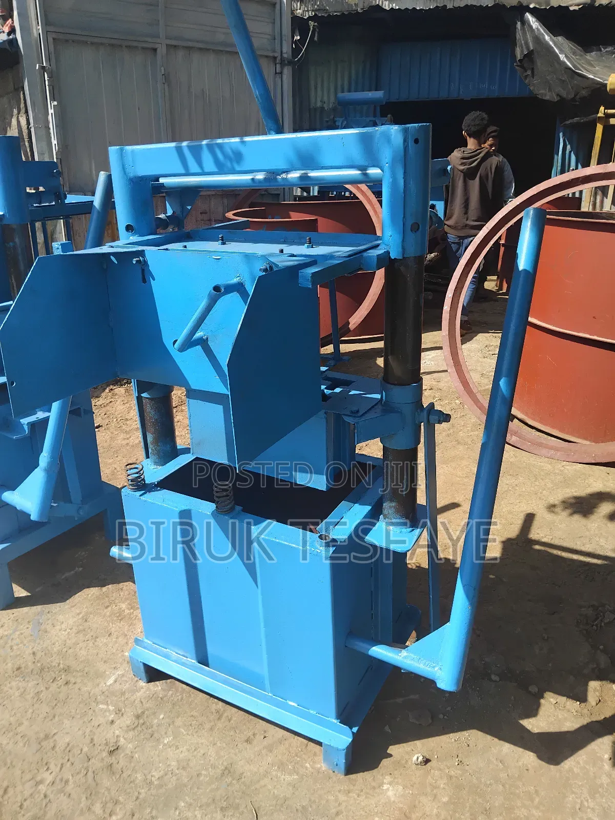 ባለ አንድ ብሎኬት ማሽን