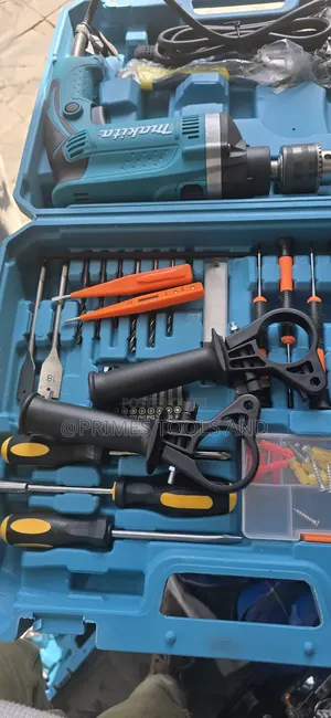 Makita Drill Set (ከሳጥን ጋር)