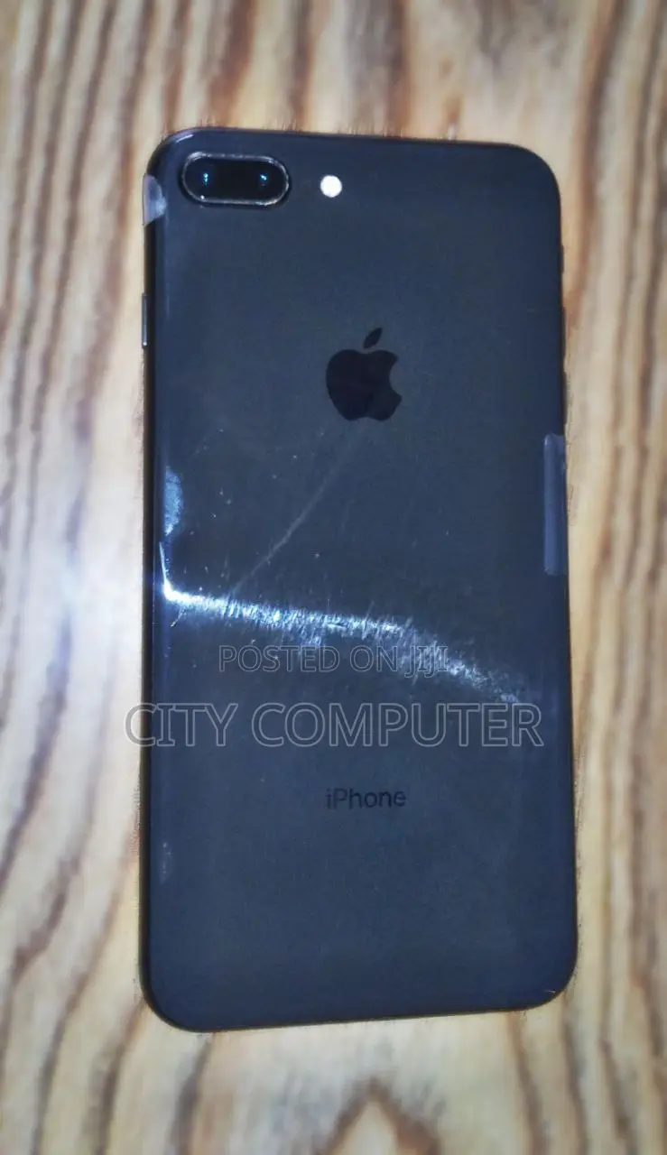 Apple iPhone 8 Plus 64 GB Gray