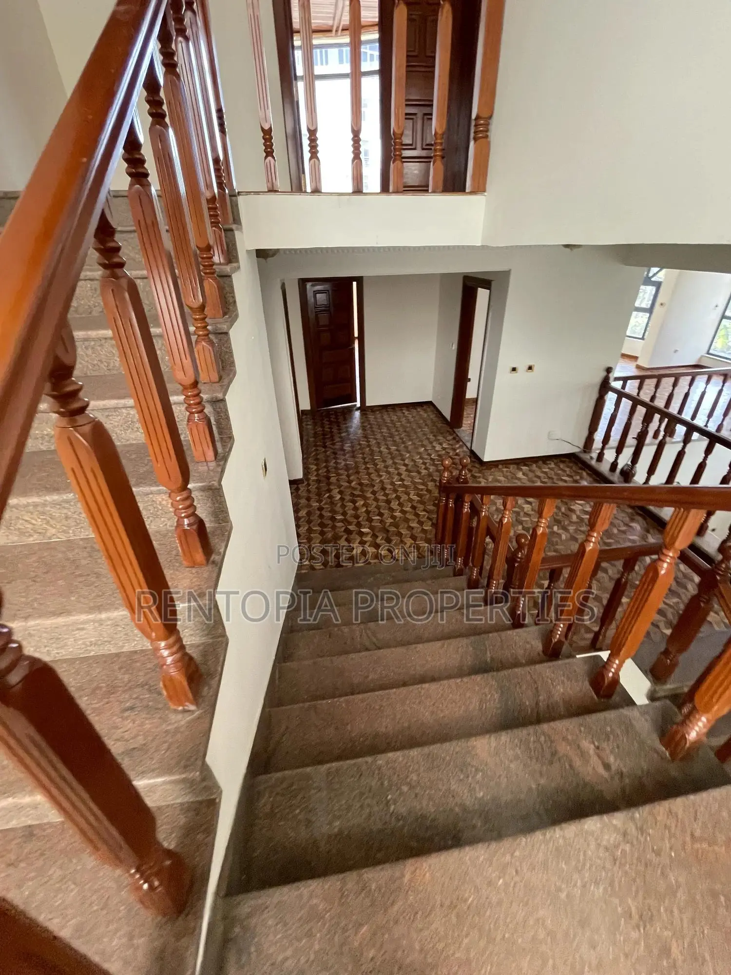 Exclusive G+2 Commercial Building – Bole (Ideal for Ngo/Hq)