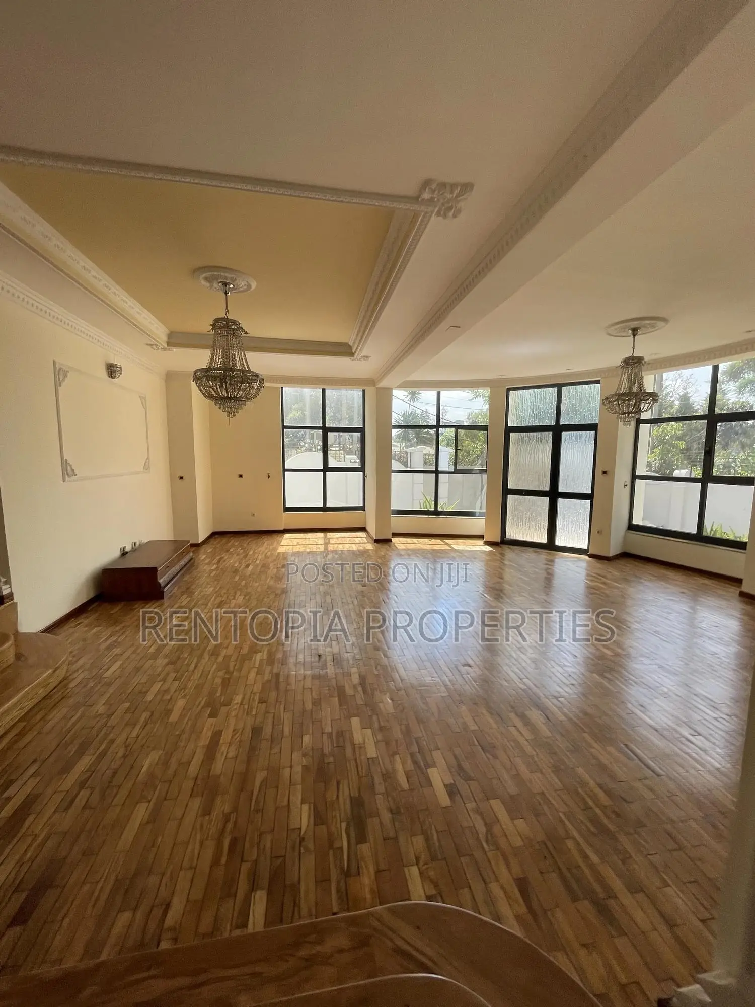 Exclusive G+2 Commercial Building – Bole (Ideal for Ngo/Hq)