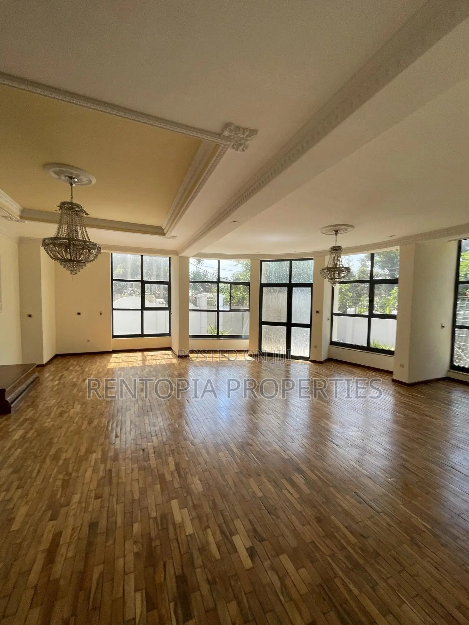 Exclusive G+2 Commercial Building – Bole (Ideal for Ngo/Hq)