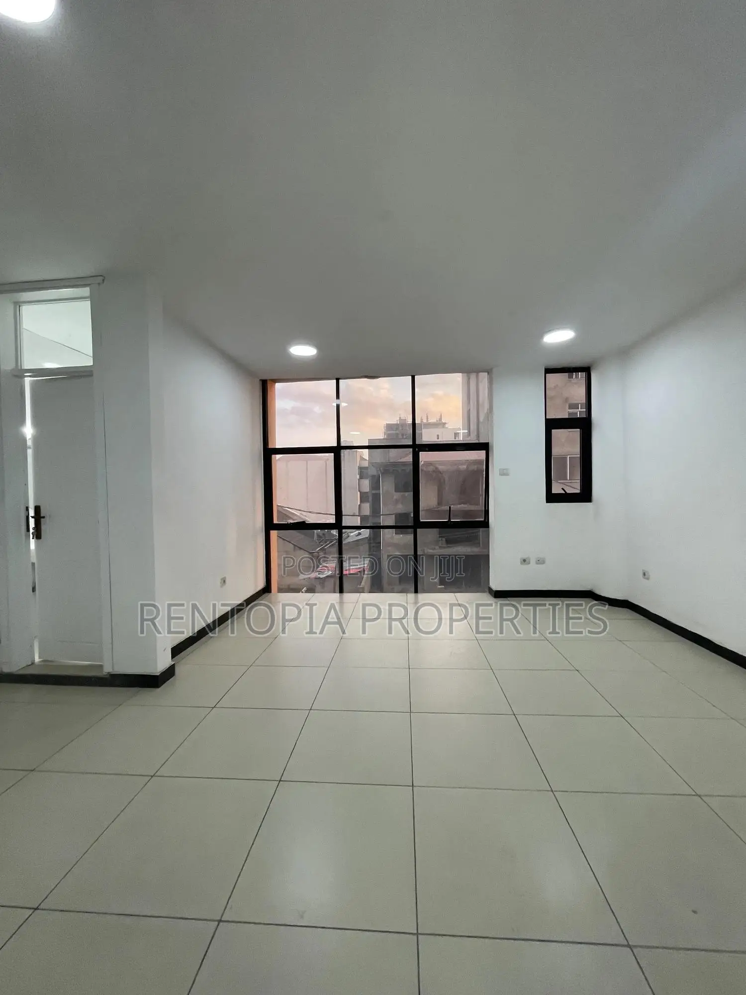 Purpose-Built G+1 Hospital for Rent in Ayat – Bed Lift Included