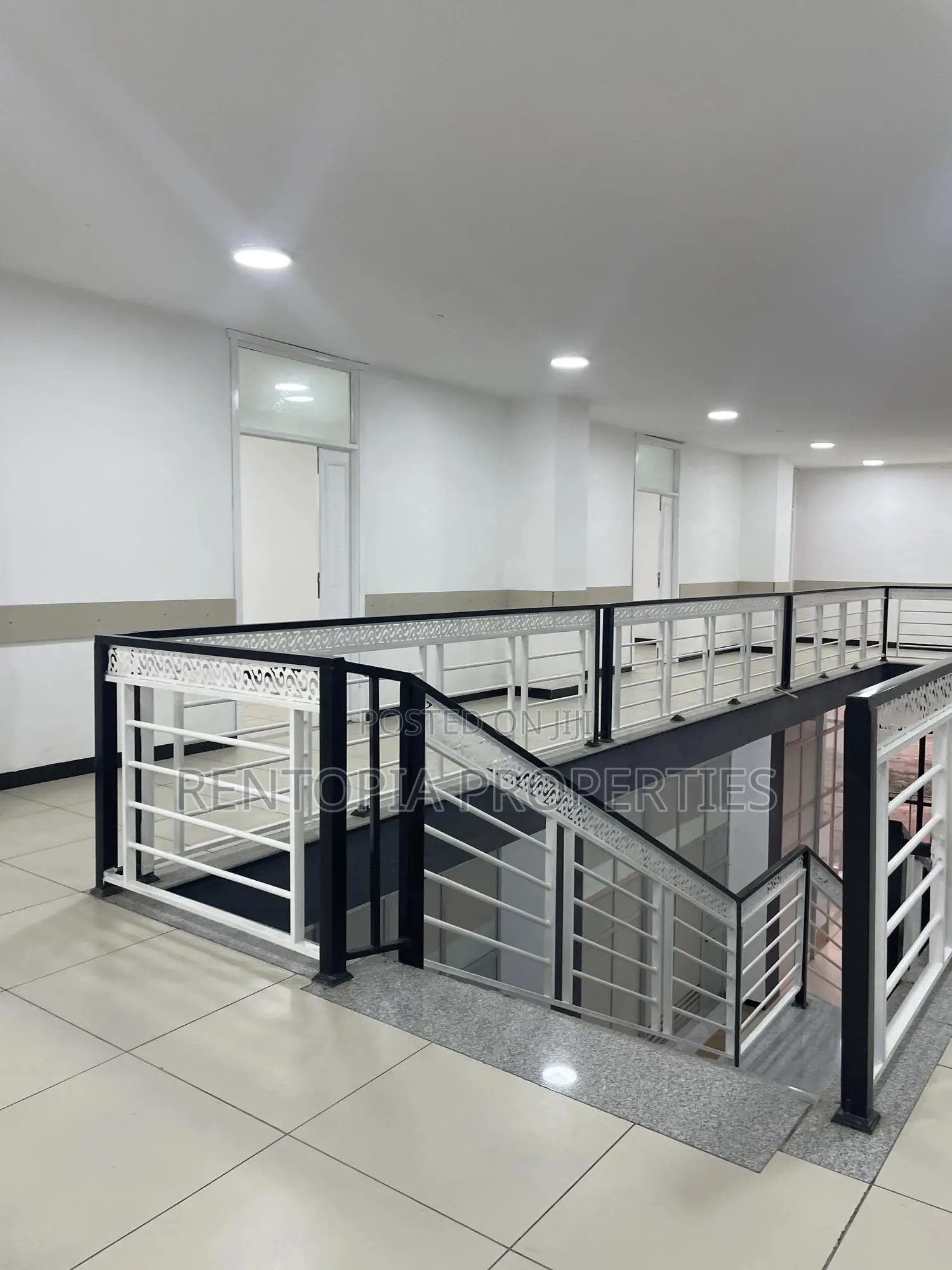Purpose-Built G+1 Hospital for Rent in Ayat – Bed Lift Included