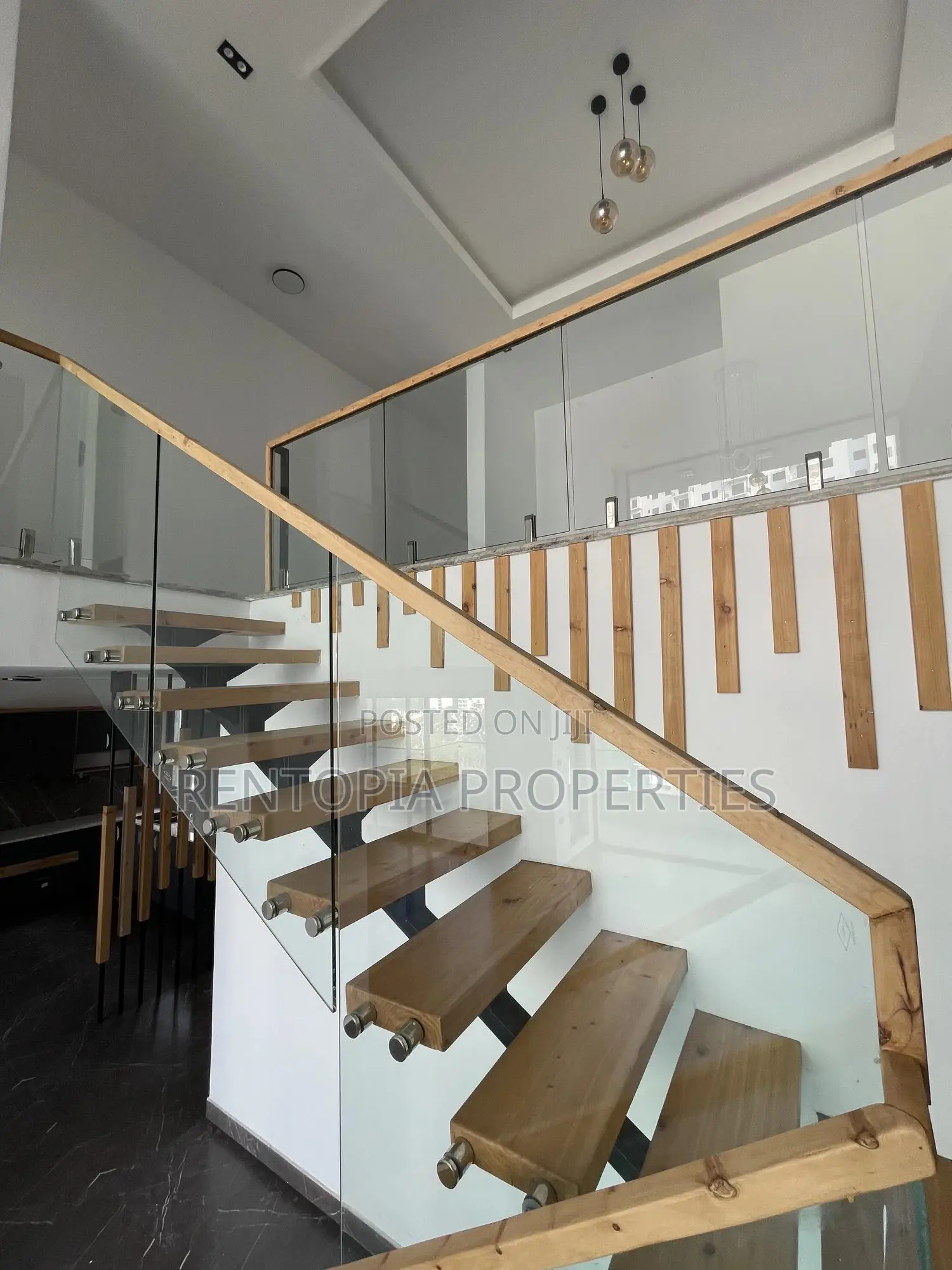 4bdrm Penthouse in Bole for rent