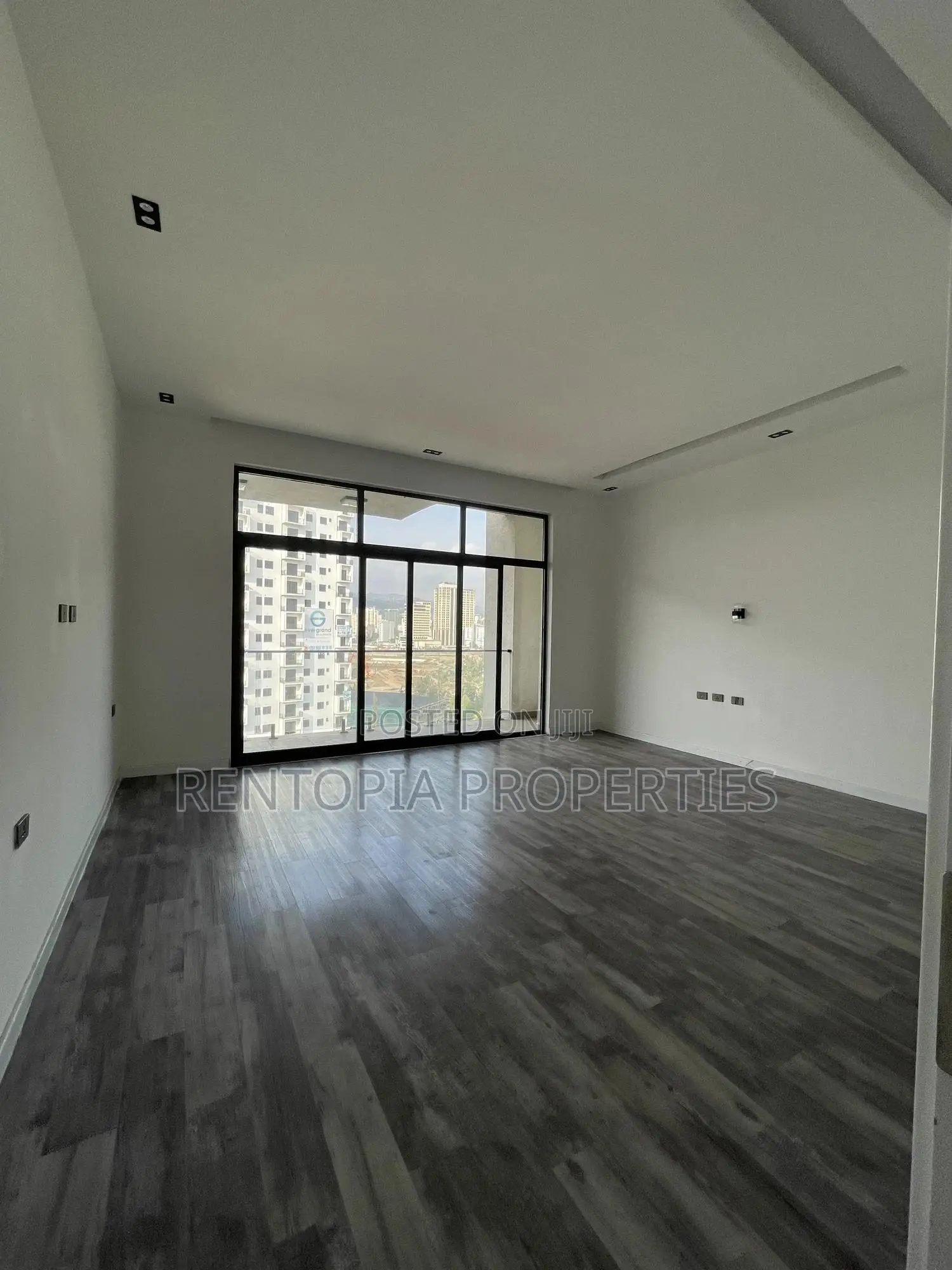 4bdrm Penthouse in Bole for rent