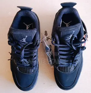 Photo - Jordan 4 Shoe (J4)