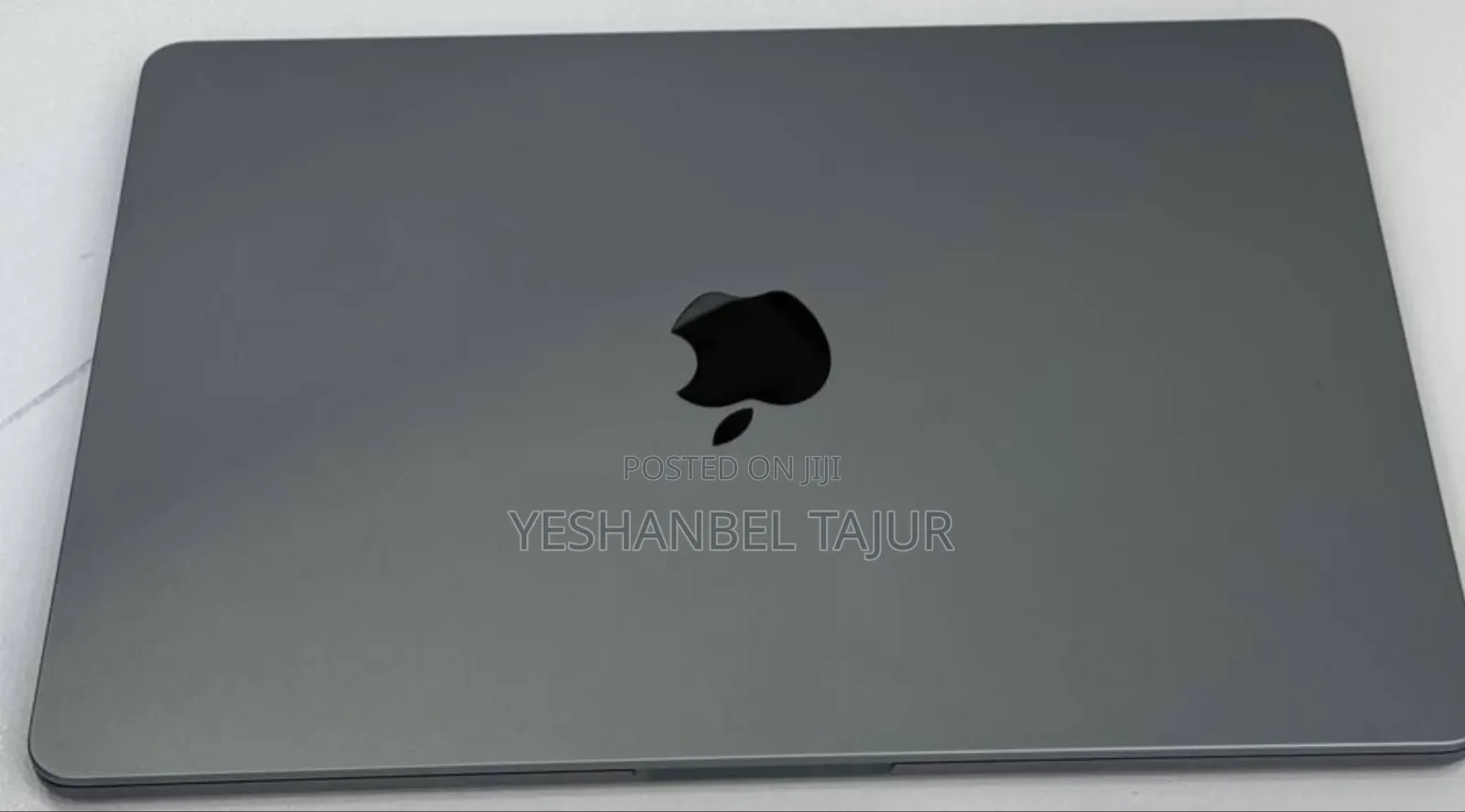 New Laptop Apple MacBook Air 2022 M2 8GB Apple M2 SSD 256GB