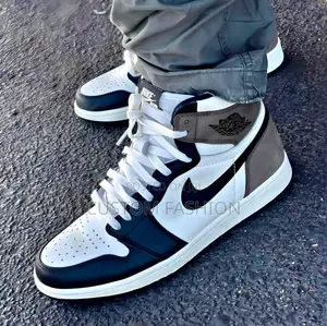 Jordan 1 “Dark Mocha” (2025)