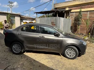 Photo - Suzuki Dzire 2022 Gray