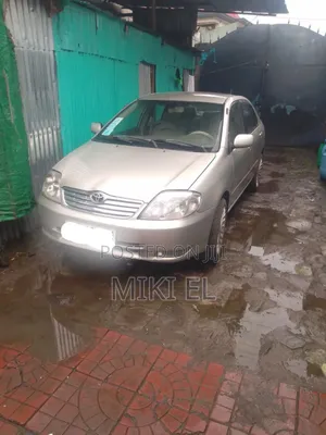 Photo - Toyota Corolla Sedan Automatic 2003 Gold