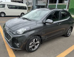 Photo - Hyundai I10 2023 Gray