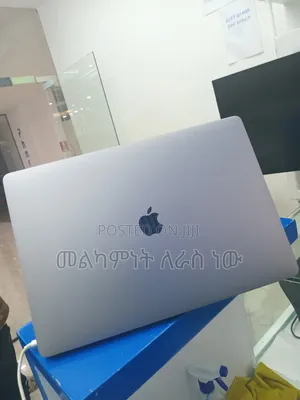 Photo - New Laptop Apple MacBook Pro 2019 64GB Intel Core I9 SSD 512GB
