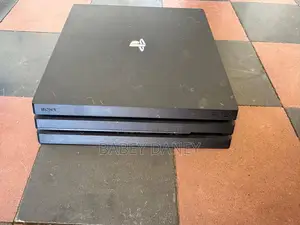 Photo - Playstation 4 Pro