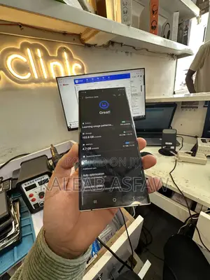 Photo - Samsung Galaxy Note 20 Ultra 5G 128 GB White