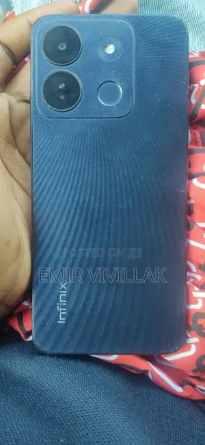 Photo - Infinix Smart 7 HD 64 GB Black