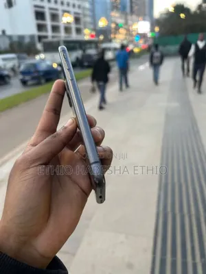 Mobile Phone 64 GB Black