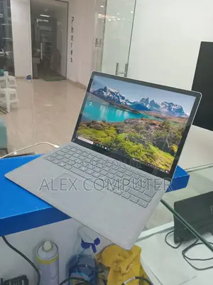 New Laptop Microsoft Surface Laptop 3 16GB Intel Core I7 SSD 512GB
