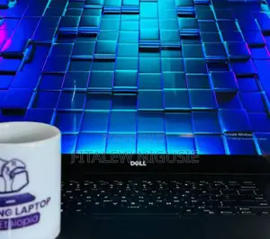 New Laptop Dell Precision 5520 16GB Intel Core i7 SSD 512GB