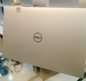 New Laptop Dell XPS 15 8GB Intel Core I9 SSD 60GB