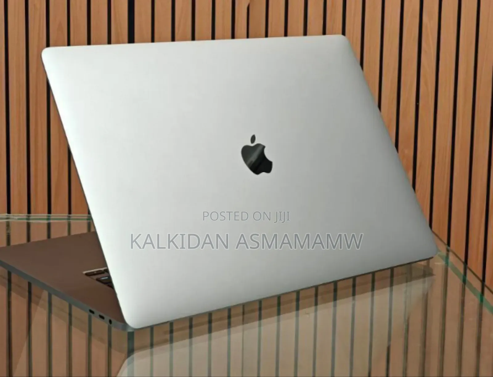 New Laptop Apple MacBook 16GB Intel Core I7 SSD 512GB