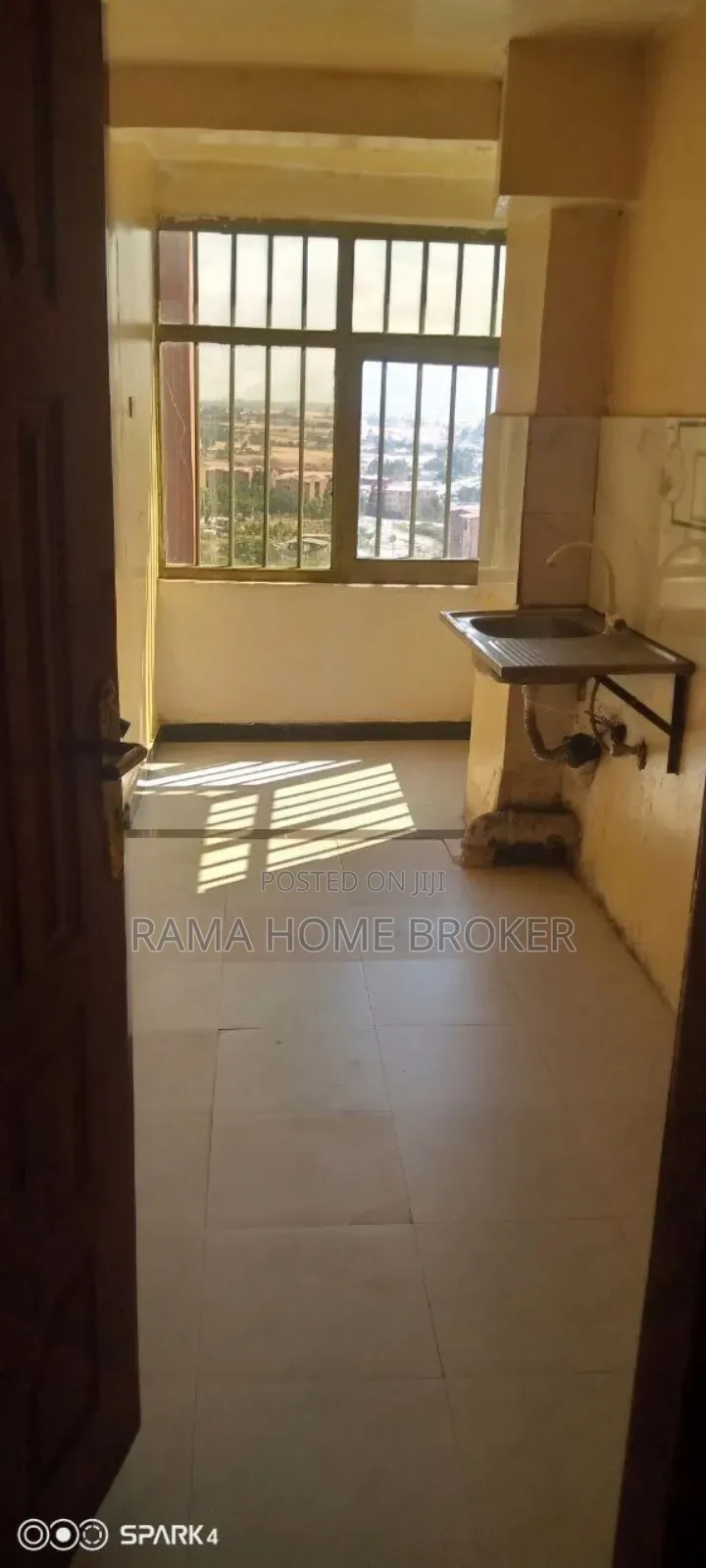 Furnished 3bdrm Condo in Yeka for sale