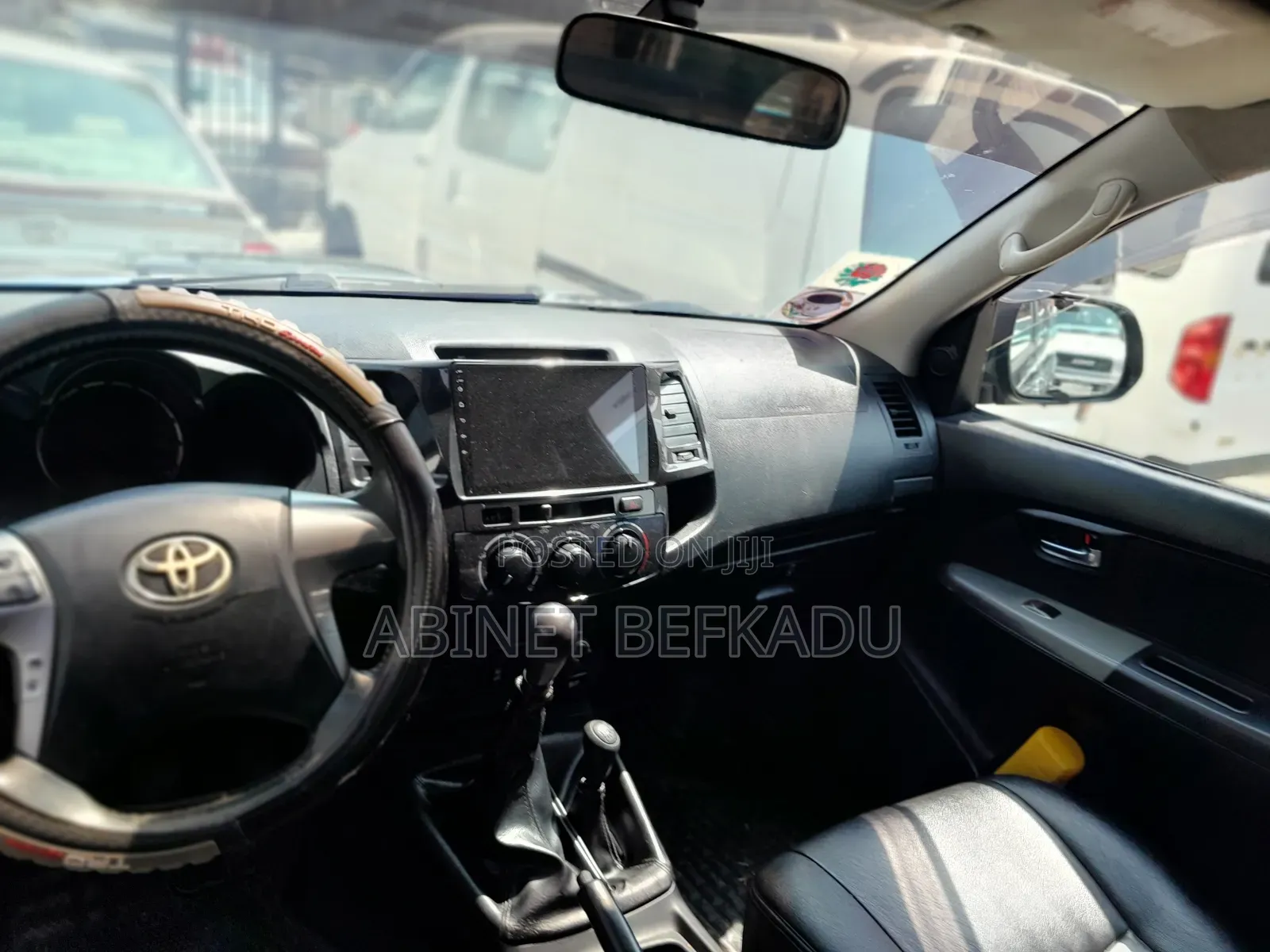 Toyota Hilux 2014 Black