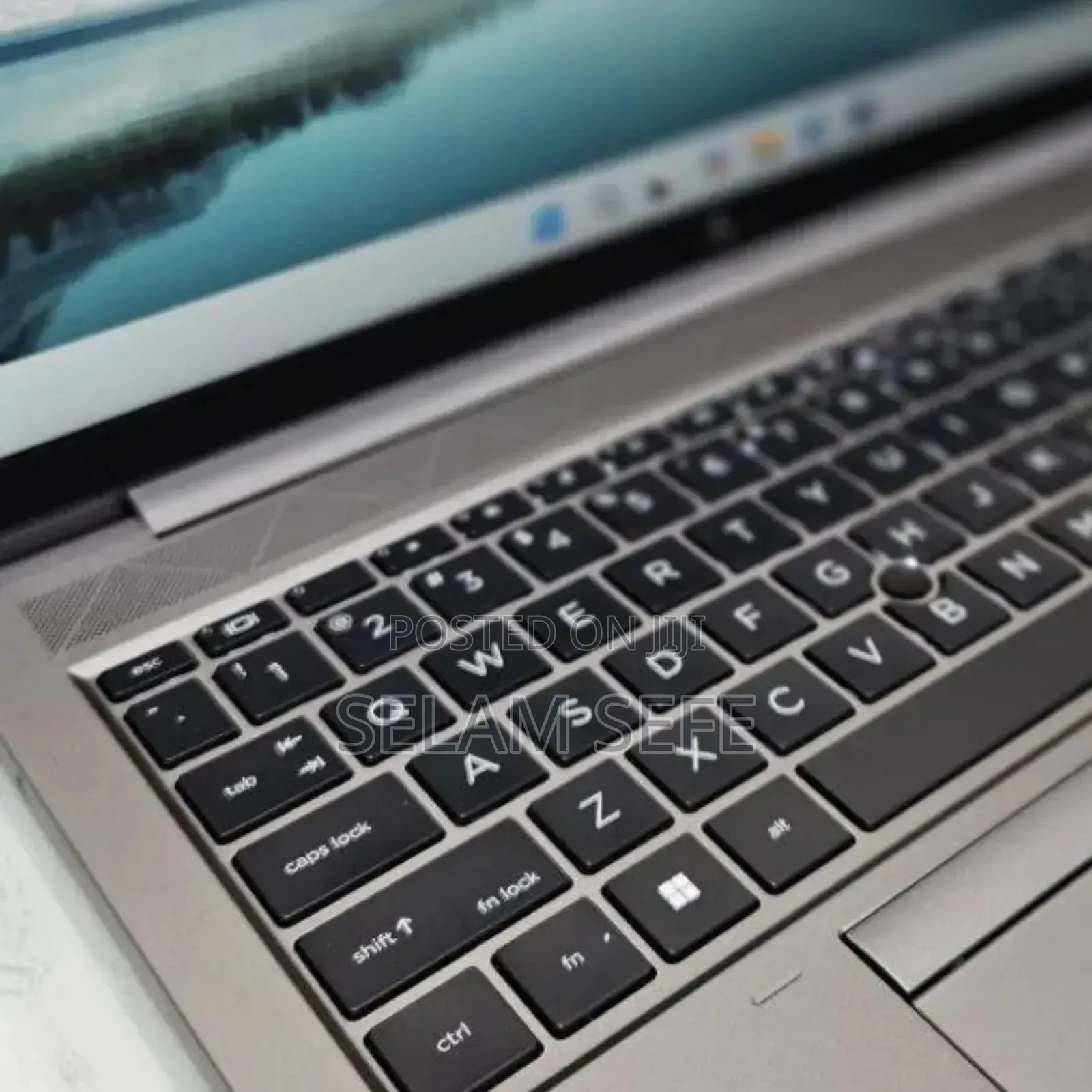 New Laptop HP ZBook Firefly 14 G7 16GB Intel Core i7 SSD 1T