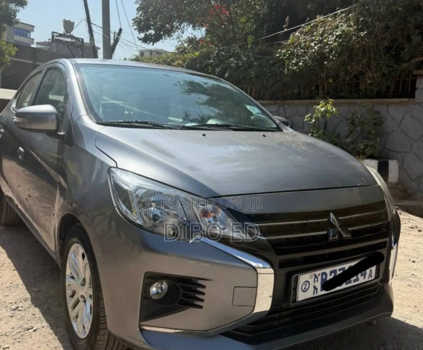 Mitsubishi Attrage 2020 Silver