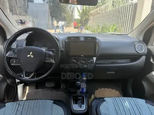 Mitsubishi Attrage 2020 Silver