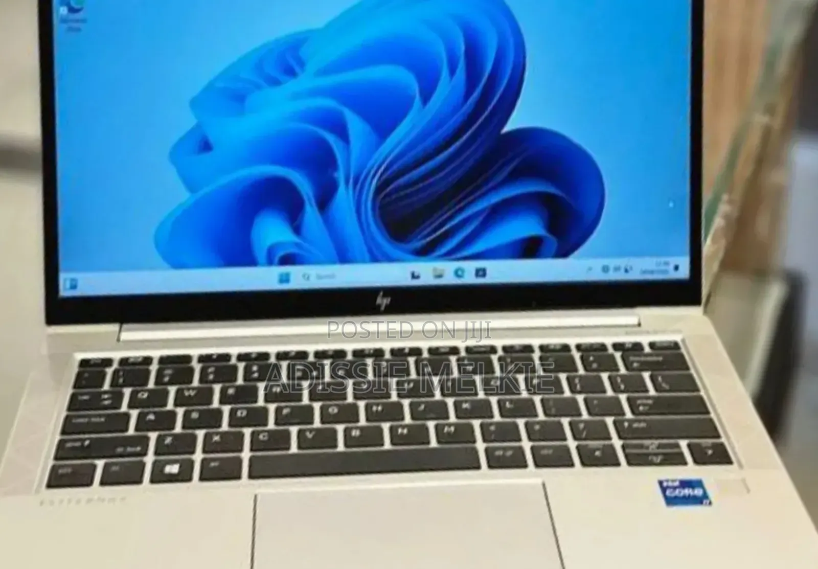 New Laptop HP EliteBook 830 G8 16GB Intel Core i7 SSD 512GB